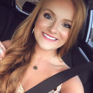 Meet your Posher, Sallie rose